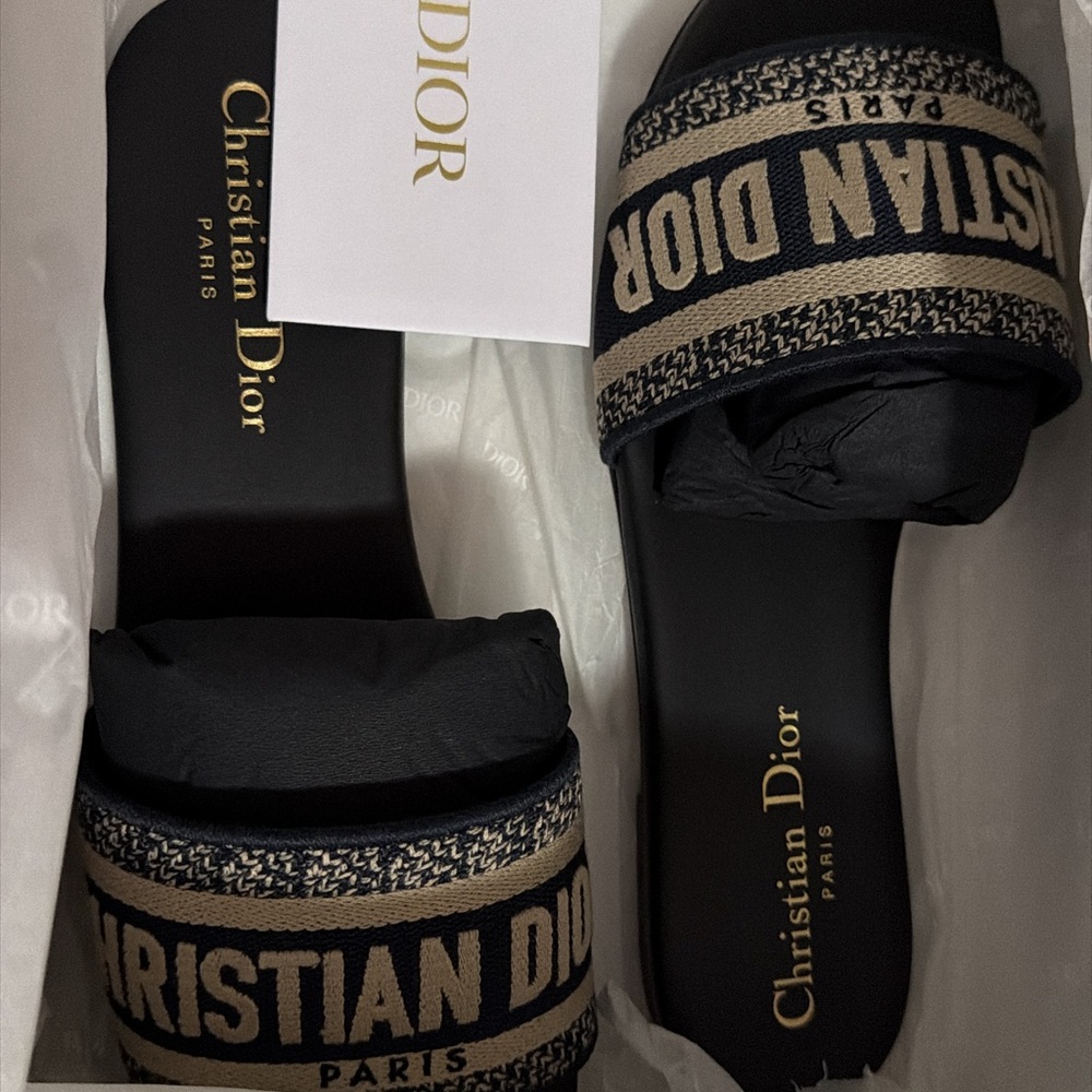Dior Elegant Black and Tan Footwear
